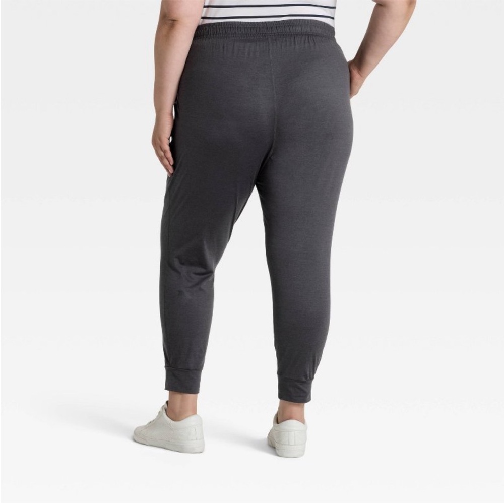 All in Motion Charcoal Jogger Set - Picture 4 of 7